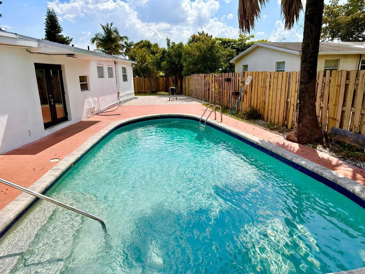 601 NW 38th Street, Deerfield Beach, FL 33064 Photo