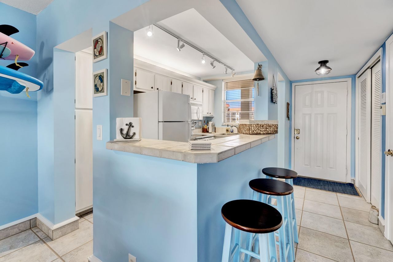 100 Paradise Harbour Boulevard, Unit 408, North Palm Beach, FL 33408 Photo