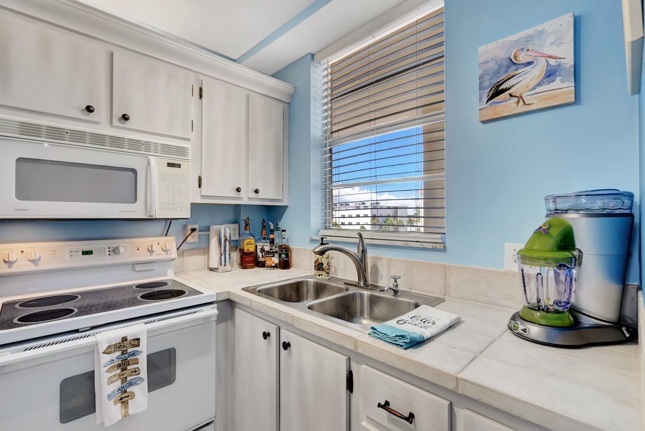 100 Paradise Harbour Boulevard, Unit 408, North Palm Beach, FL 33408 Photo