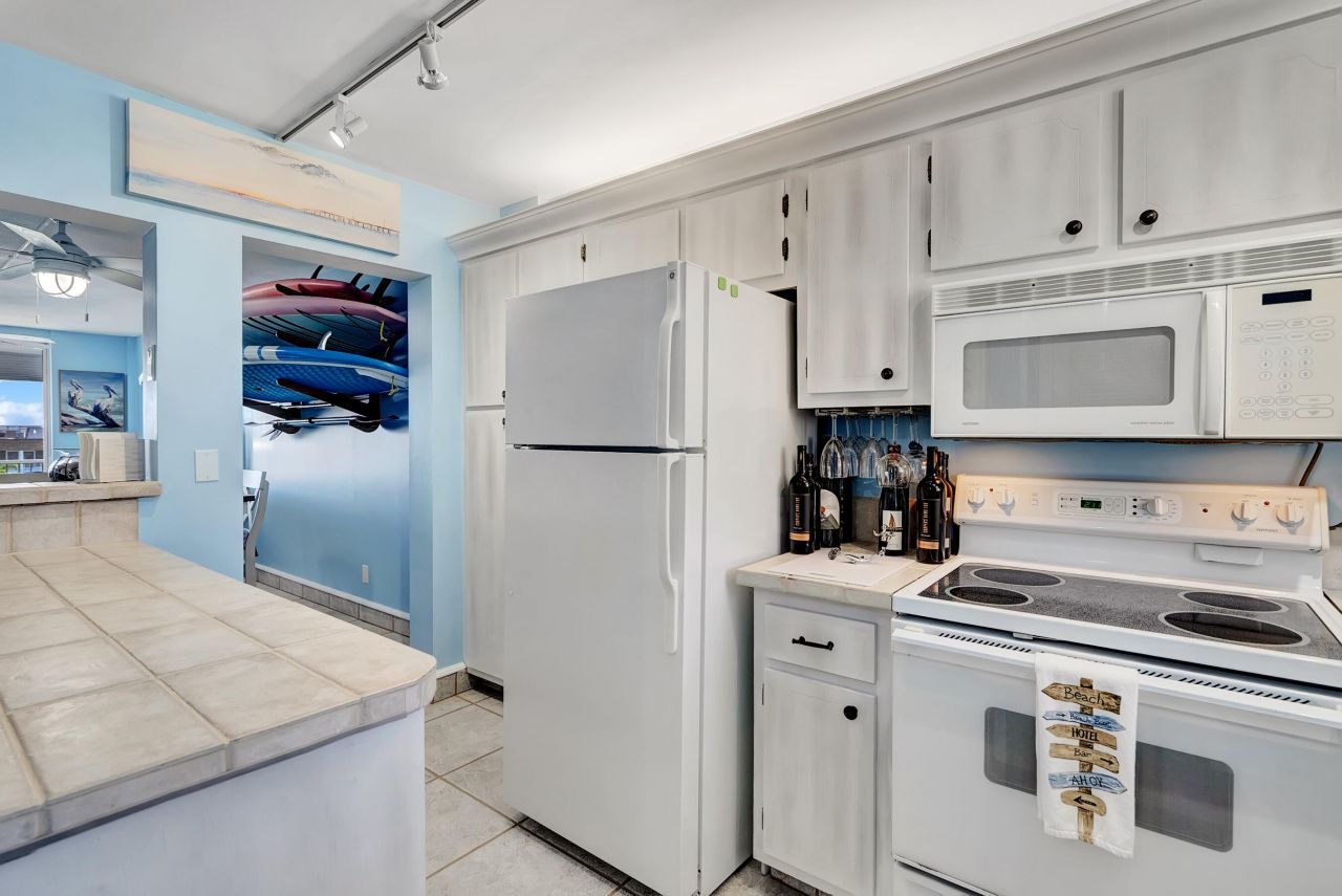 100 Paradise Harbour Boulevard, Unit 408, North Palm Beach, FL 33408 Photo