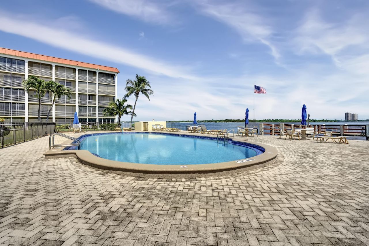 100 Paradise Harbour Boulevard, Unit 408, North Palm Beach, FL 33408 Photo