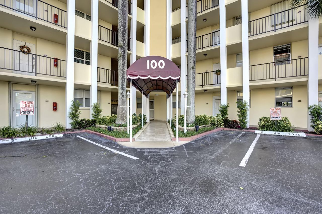 100 Paradise Harbour Boulevard, Unit 408, North Palm Beach, FL 33408 Photo