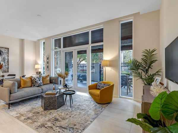 200 SE Mizner Boulevard, Unit 106, Boca Raton, FL 33432