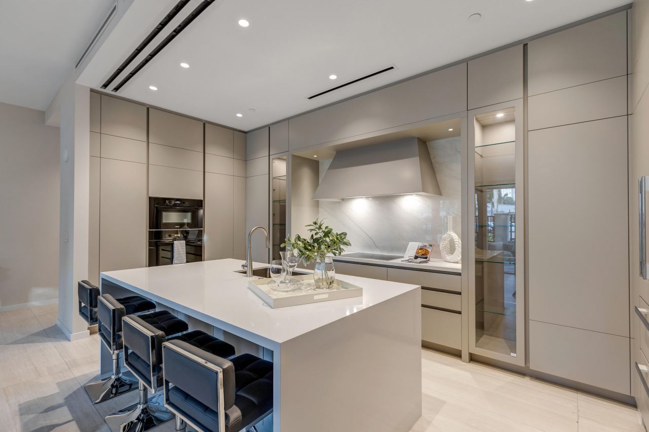 200 SE Mizner Boulevard, Unit 106, Boca Raton, FL 33432 Photo