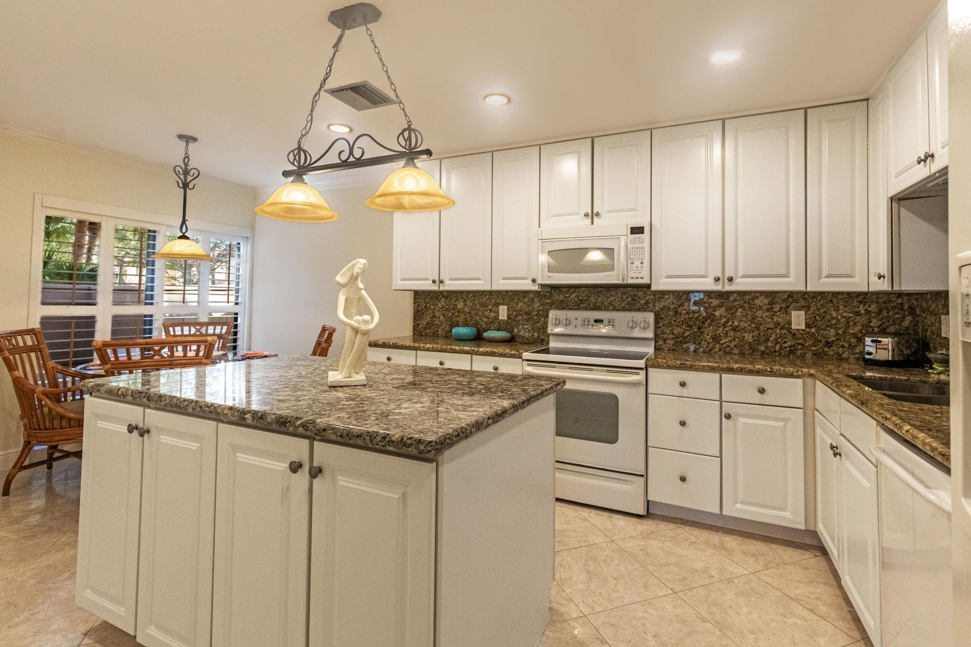 533 Prestwick Circle, Palm Beach Gardens, FL 33418 Photo