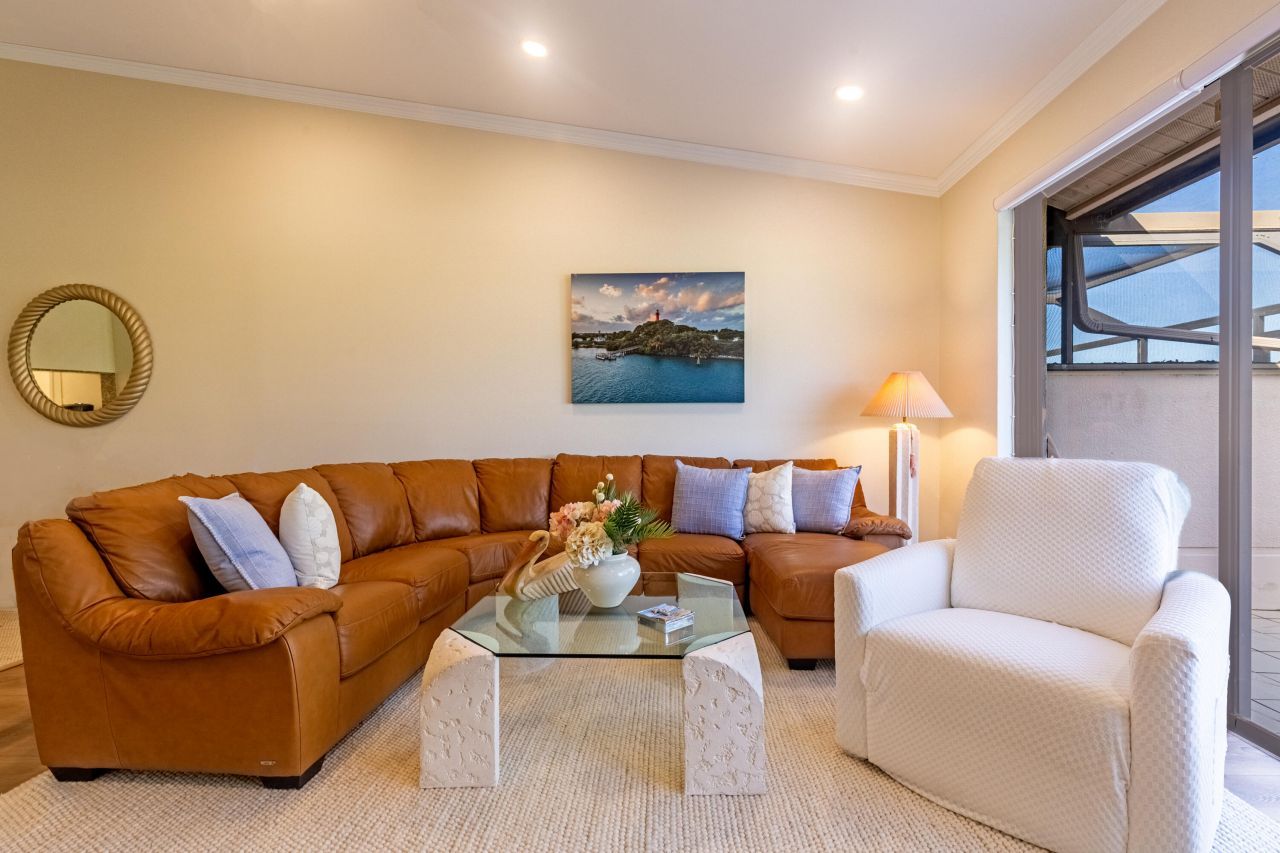 533 Prestwick Circle, Palm Beach Gardens, FL 33418 Photo