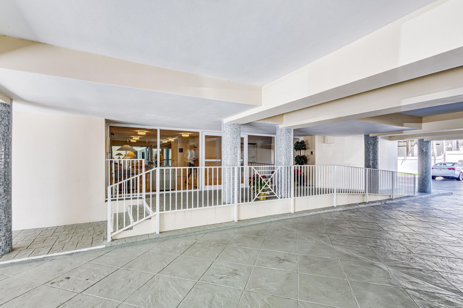 630 Ocean Drive, Unit 505, Juno Beach, FL 33408 Photo