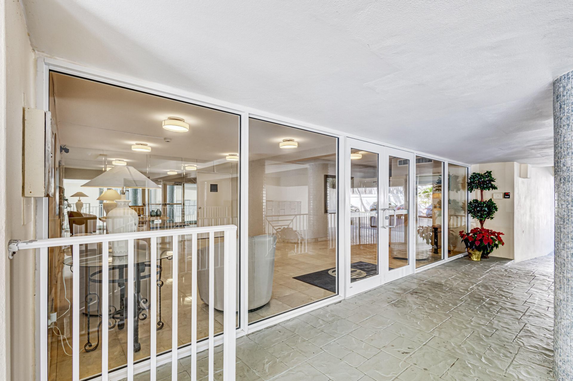 630 Ocean Drive, Unit 505, Juno Beach, FL 33408 Photo