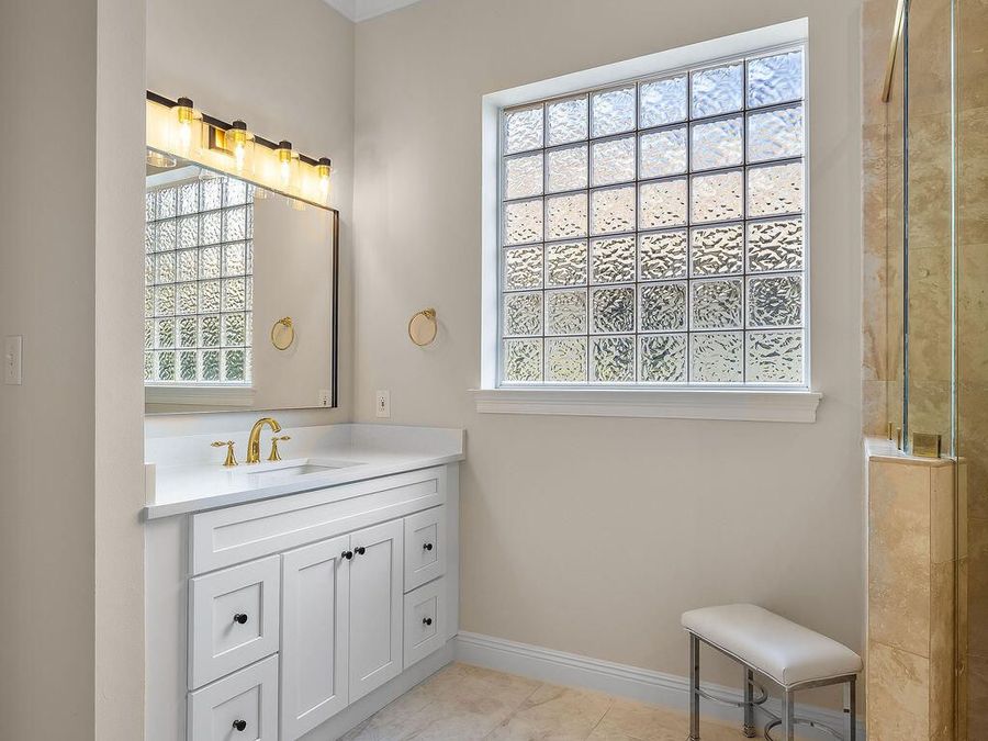 Property Image 101