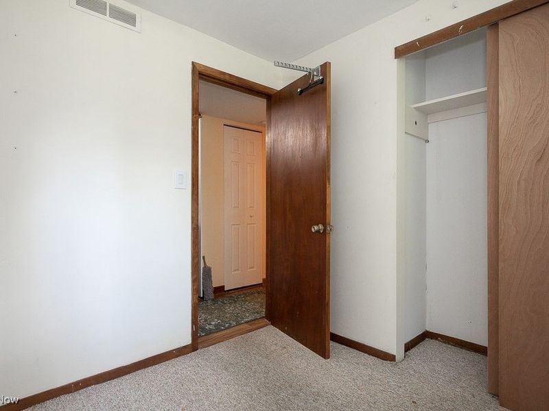 7547 N Linden Lane, Cleveland, OH 44130 Photo 18