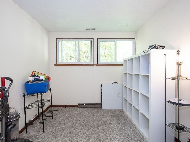 7547 N Linden Lane, Cleveland, OH 44130 Photo 23