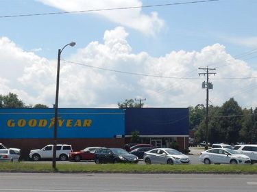 300 BROAD ST, WAYNESBORO, VA 22980