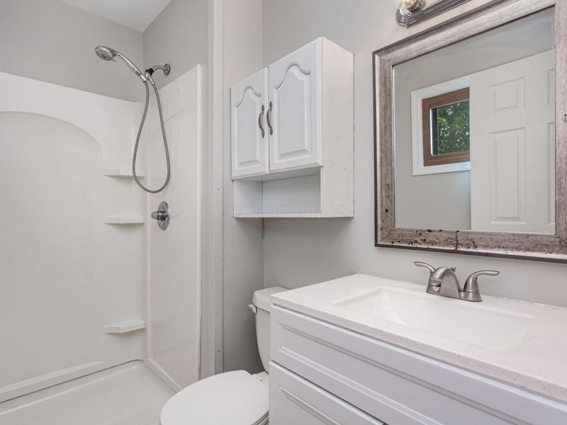 1855 E Choctaw Drive, London, OH 43140 Photo 13