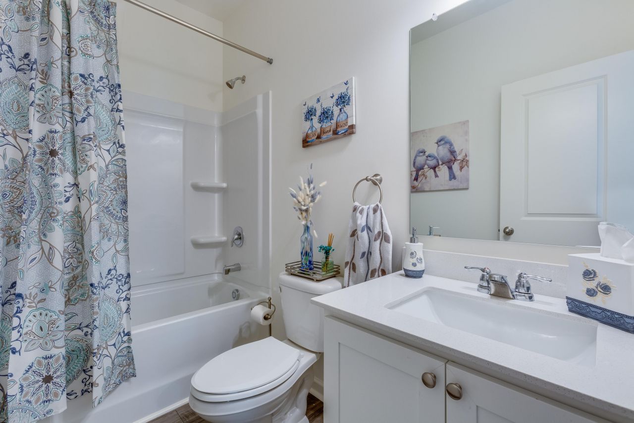 256 Phoenix Drive Photo 22