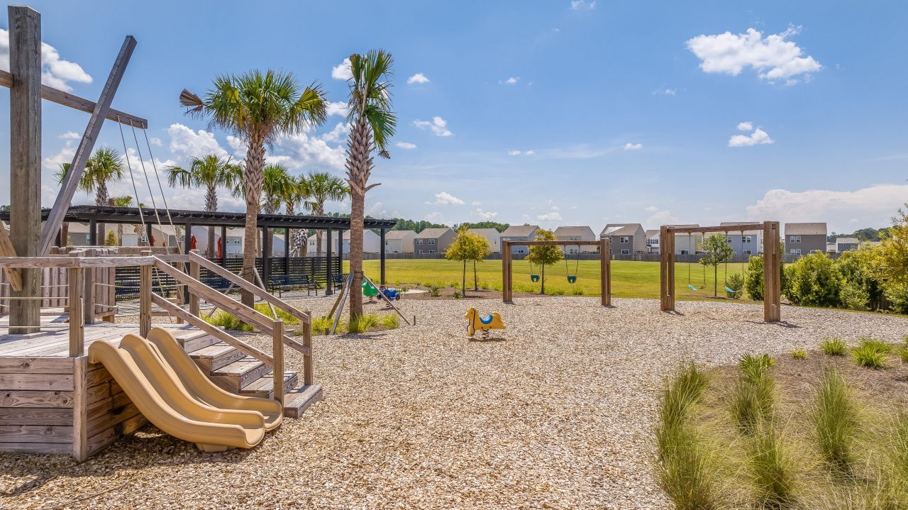 256 Phoenix Drive Photo 28