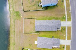 256 Phoenix Drive photo 4