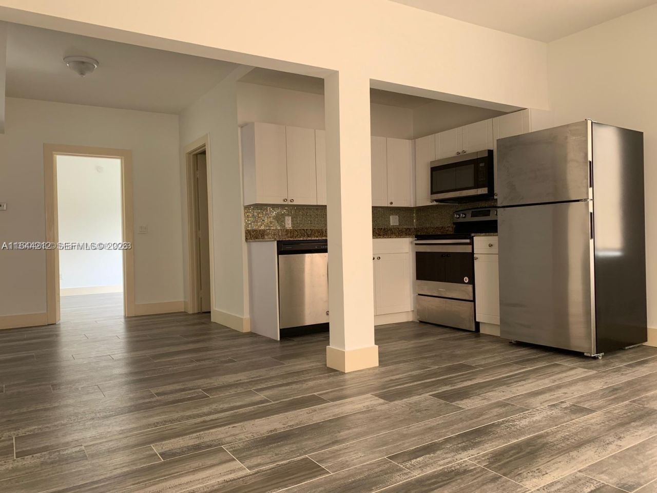 2500 NE 192nd St, Miami, FL 33180 Photo