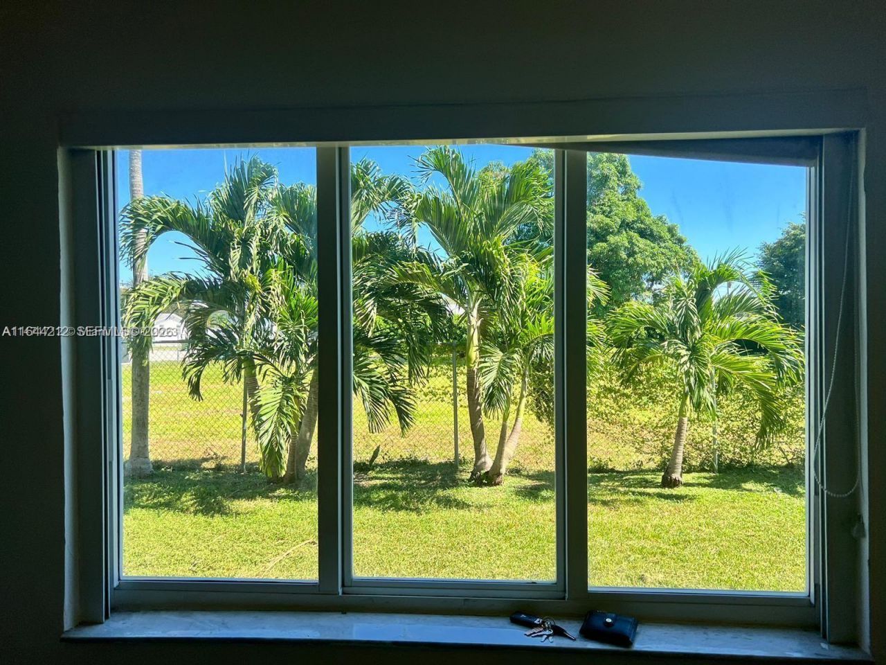 2500 NE 192nd St, Miami, FL 33180 Photo
