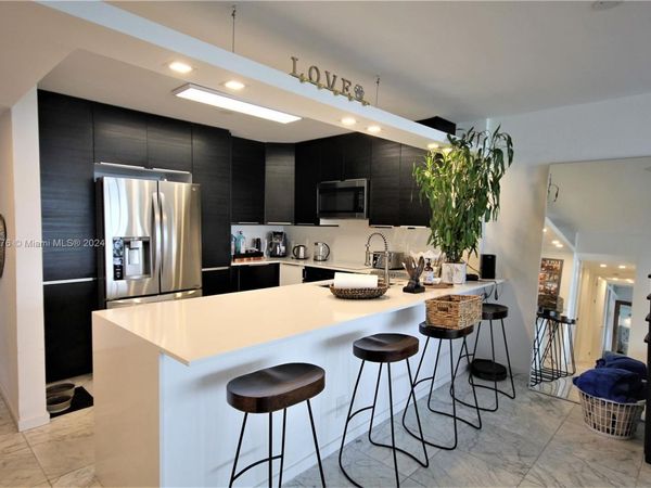 5151 Collins Ave, Unit 933, Miami Beach, FL 33140