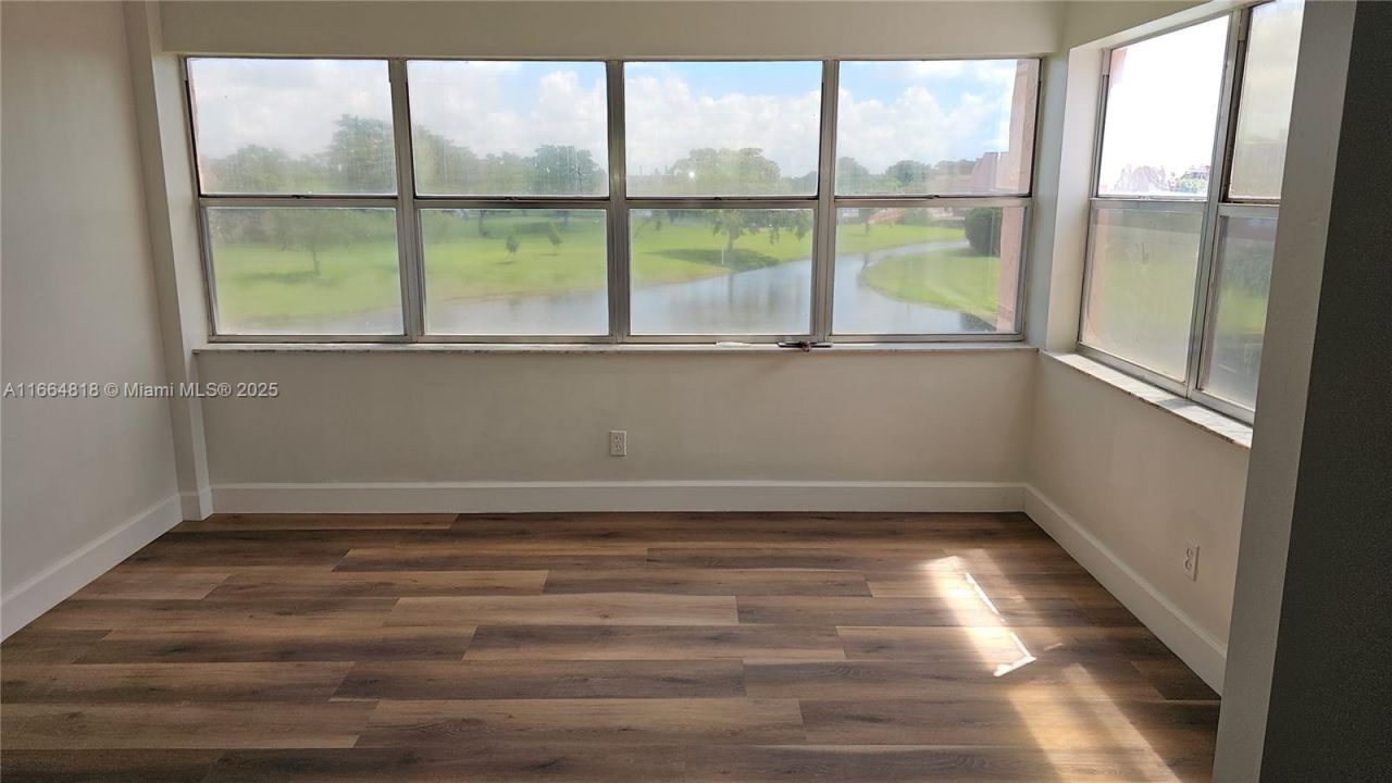 9441 Sunrise Lakes Blvd, Unit 308, Sunrise, FL 33322 Photo