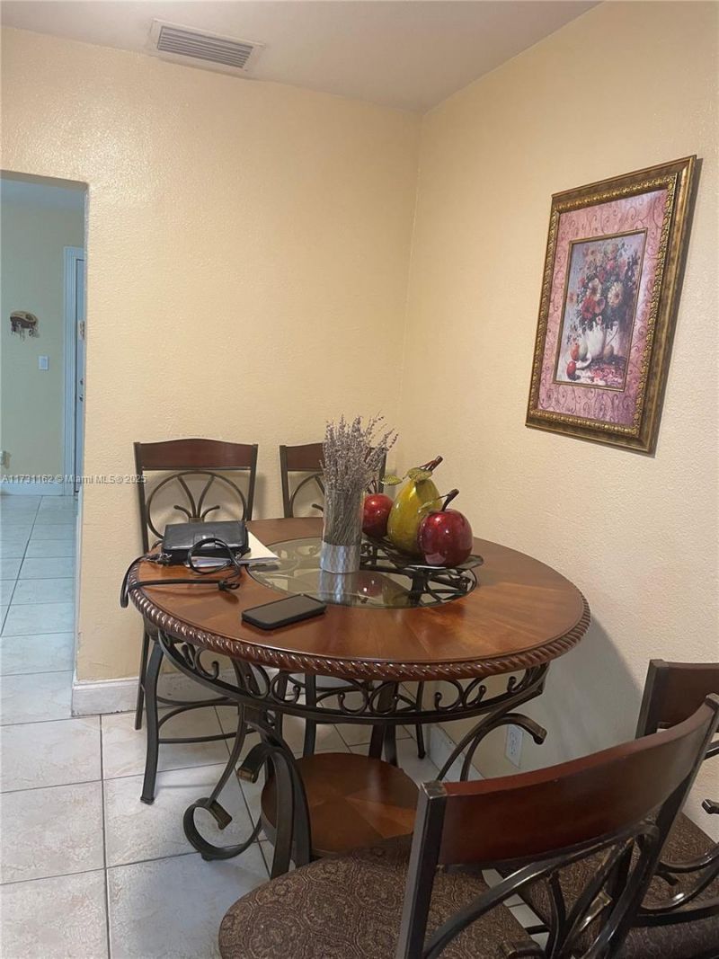 Please Call For Address, Hialeah, FL 33012 Photo