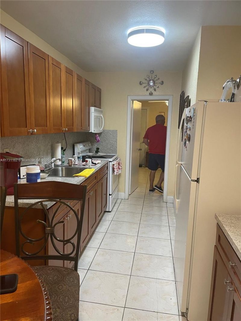 Please Call For Address, Hialeah, FL 33012 Photo