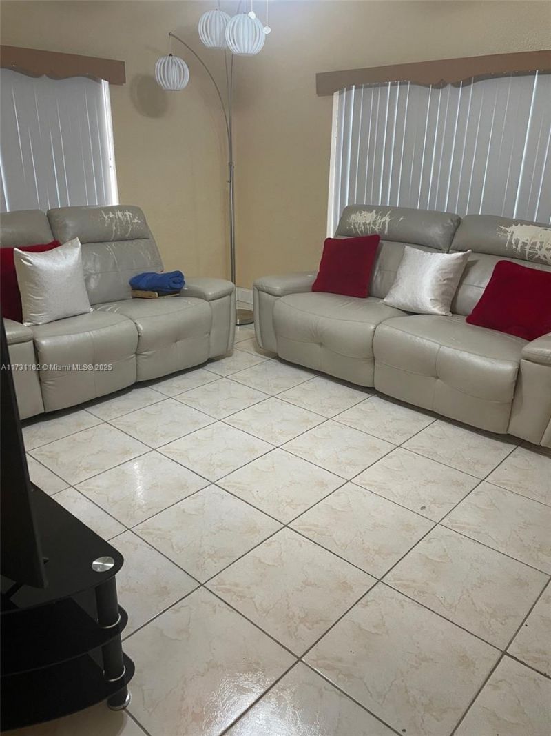 Please Call For Address, Hialeah, FL 33012 Photo
