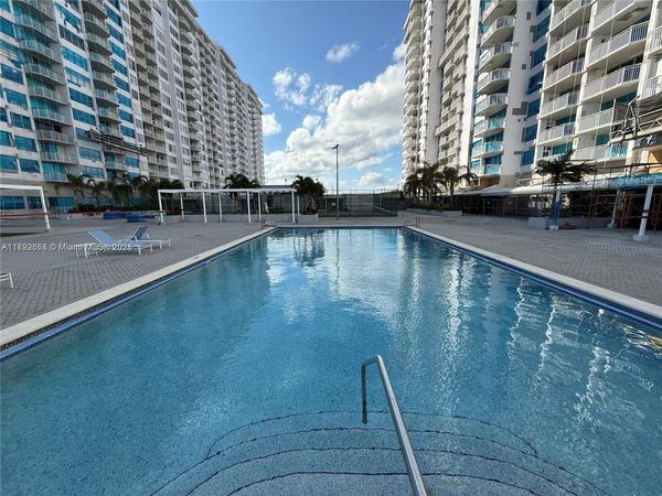 18031 Biscayne Blvd, Unit PH03, Aventura, FL 33160
