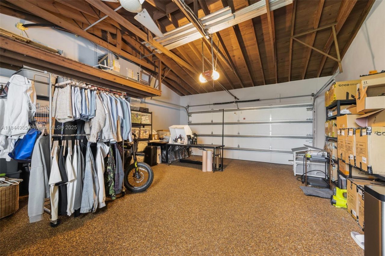 1080 NE 86th, Miami, FL 33138 Photo