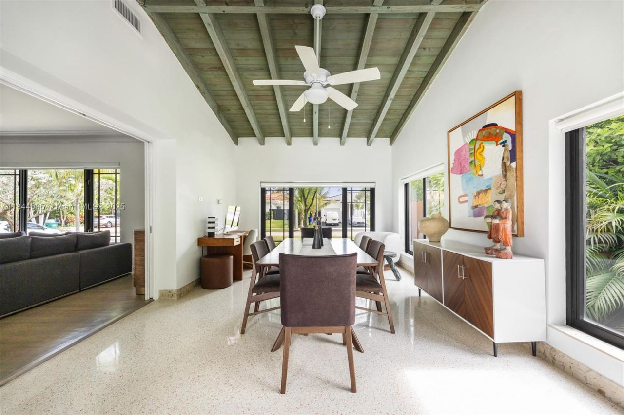 1080 NE 86th, Miami, FL 33138 Photo