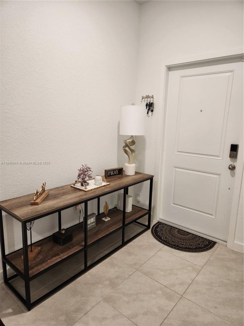 880 NW 3rd Way, Unit 880, Pompano Beach, FL 33060 Photo