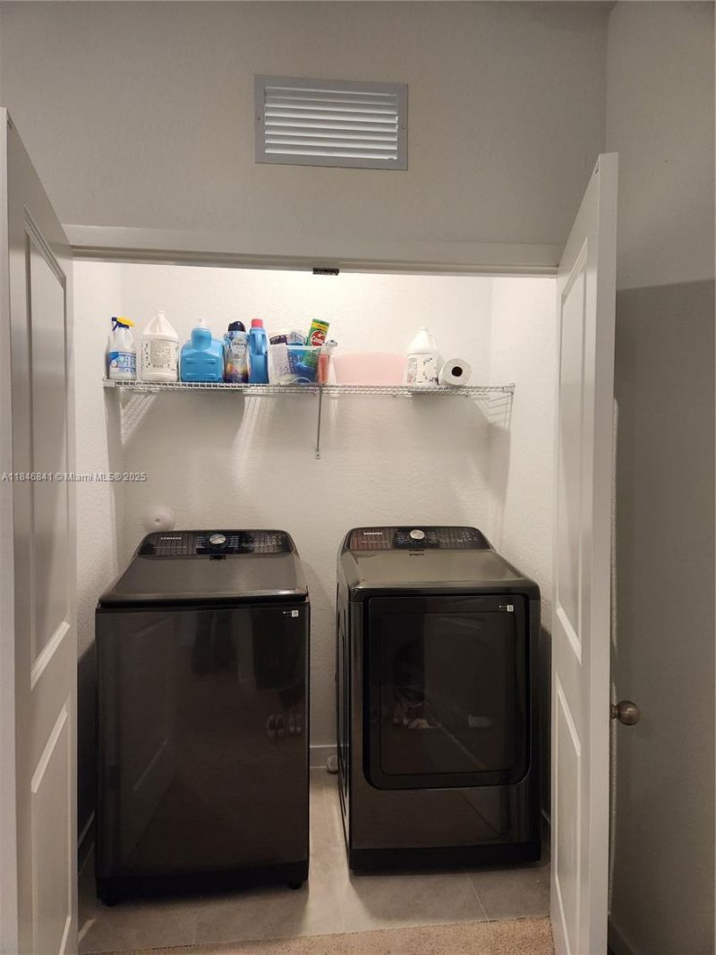 880 NW 3rd Way, Unit 880, Pompano Beach, FL 33060 Photo