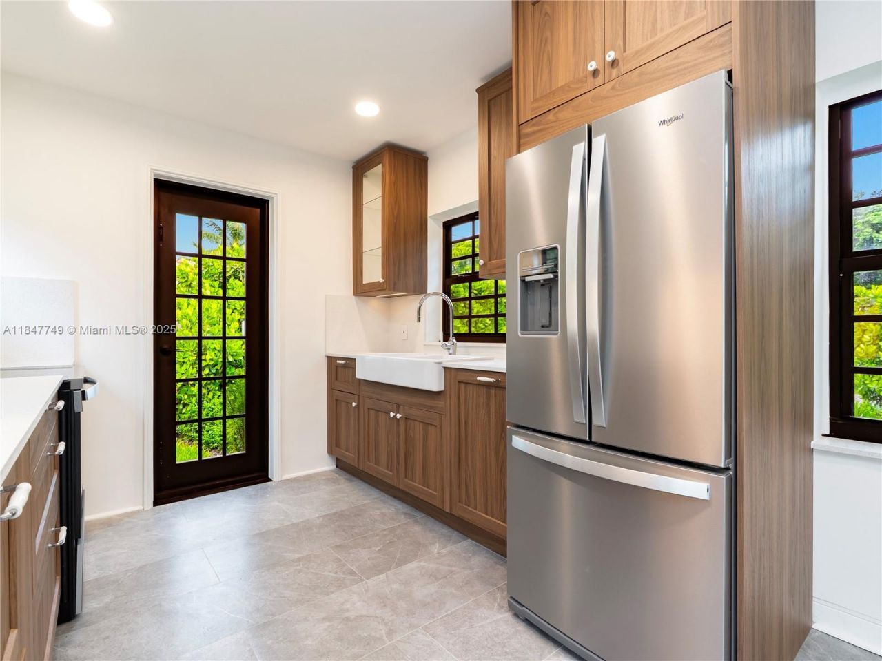 690 NE 118th St, Biscayne Park, FL 33161 Photo