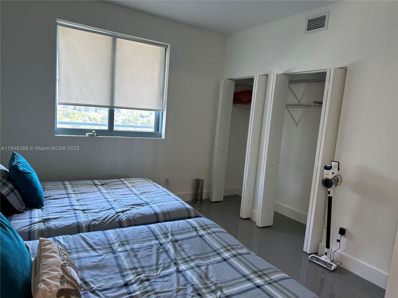 601 NE 36th St, Unit 1009, Miami, FL 33137 Photo