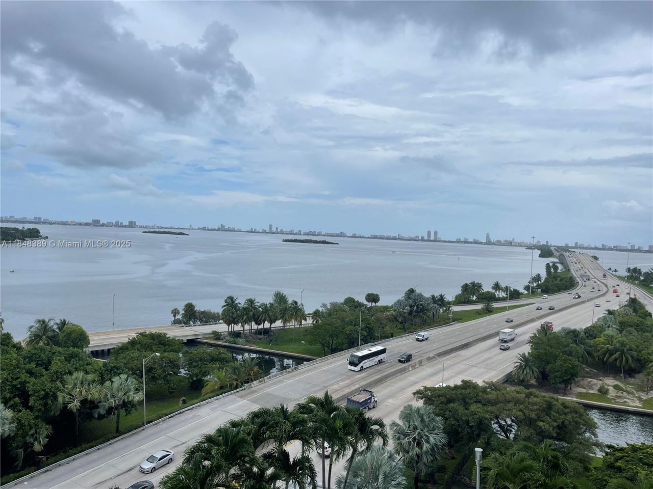 601 NE 36th St, Unit 1009, Miami, FL 33137 Photo