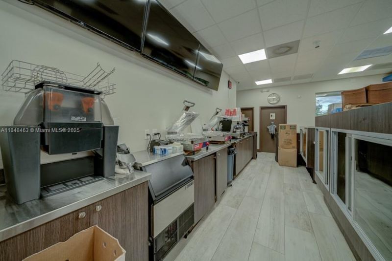 Bakery / Restaurant For Sale On Dixie Hwy, Miami, FL 33157 Photo
