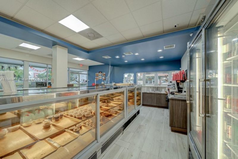 Bakery / Restaurant For Sale On Dixie Hwy, Miami, FL 33157 Photo