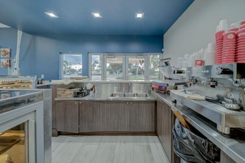 Bakery / Restaurant For Sale On Dixie Hwy, Miami, FL 33157 Photo