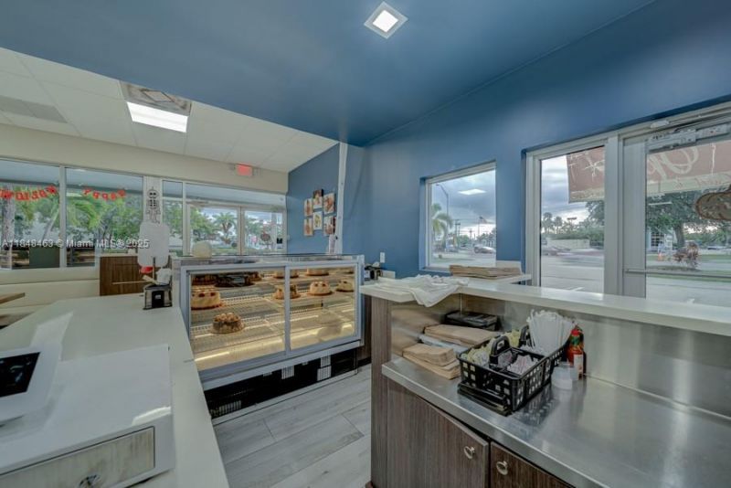 Bakery / Restaurant For Sale On Dixie Hwy, Miami, FL 33157 Photo