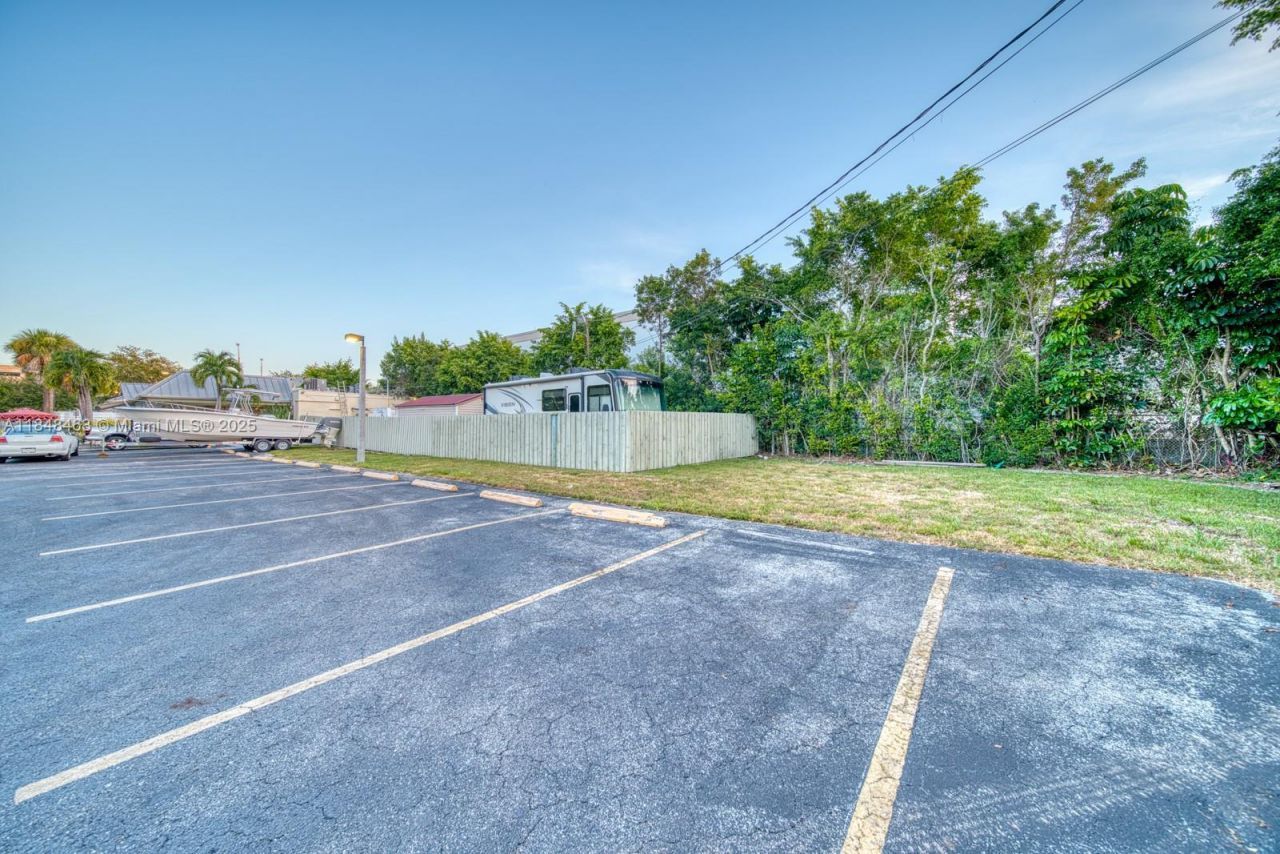 Bakery / Restaurant For Sale On Dixie Hwy, Miami, FL 33157 Photo