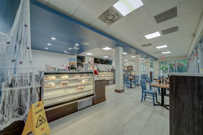 Bakery / Restaurant For Sale On Dixie Hwy, Miami, FL 33157 Photo