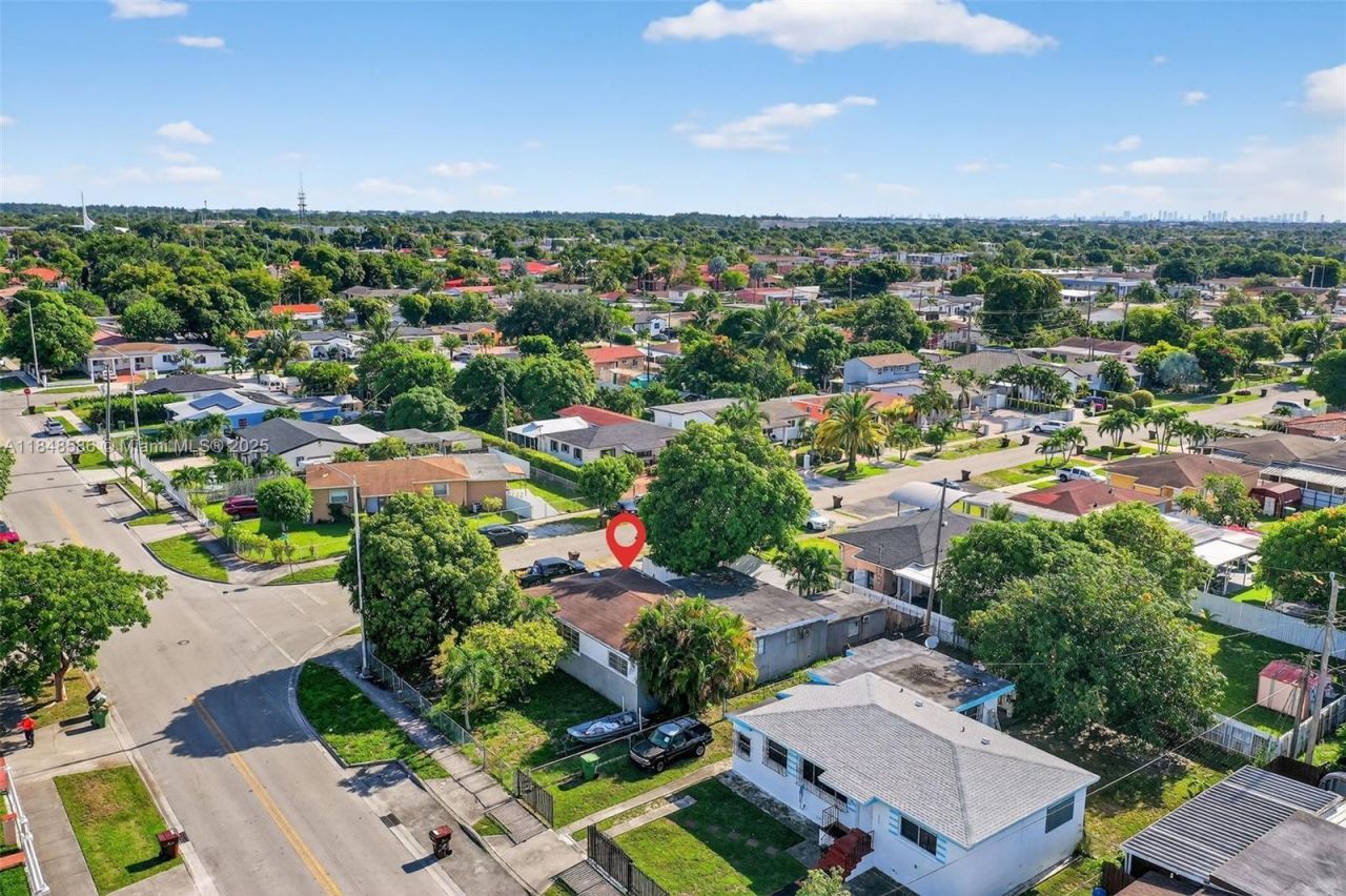 3581 W 2nd Ave, Hialeah, FL 33012 Photo