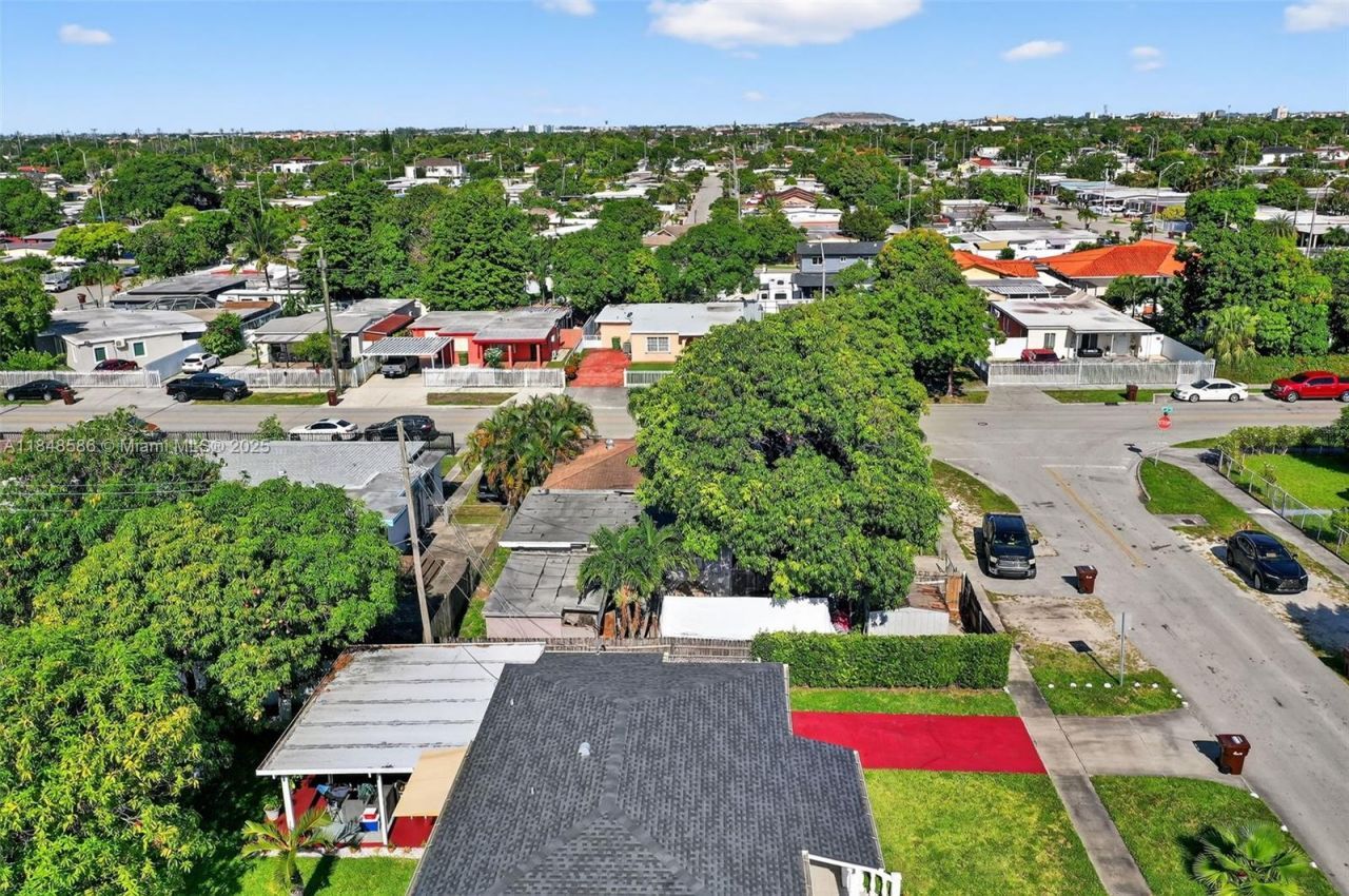 3581 W 2nd Ave, Hialeah, FL 33012 Photo