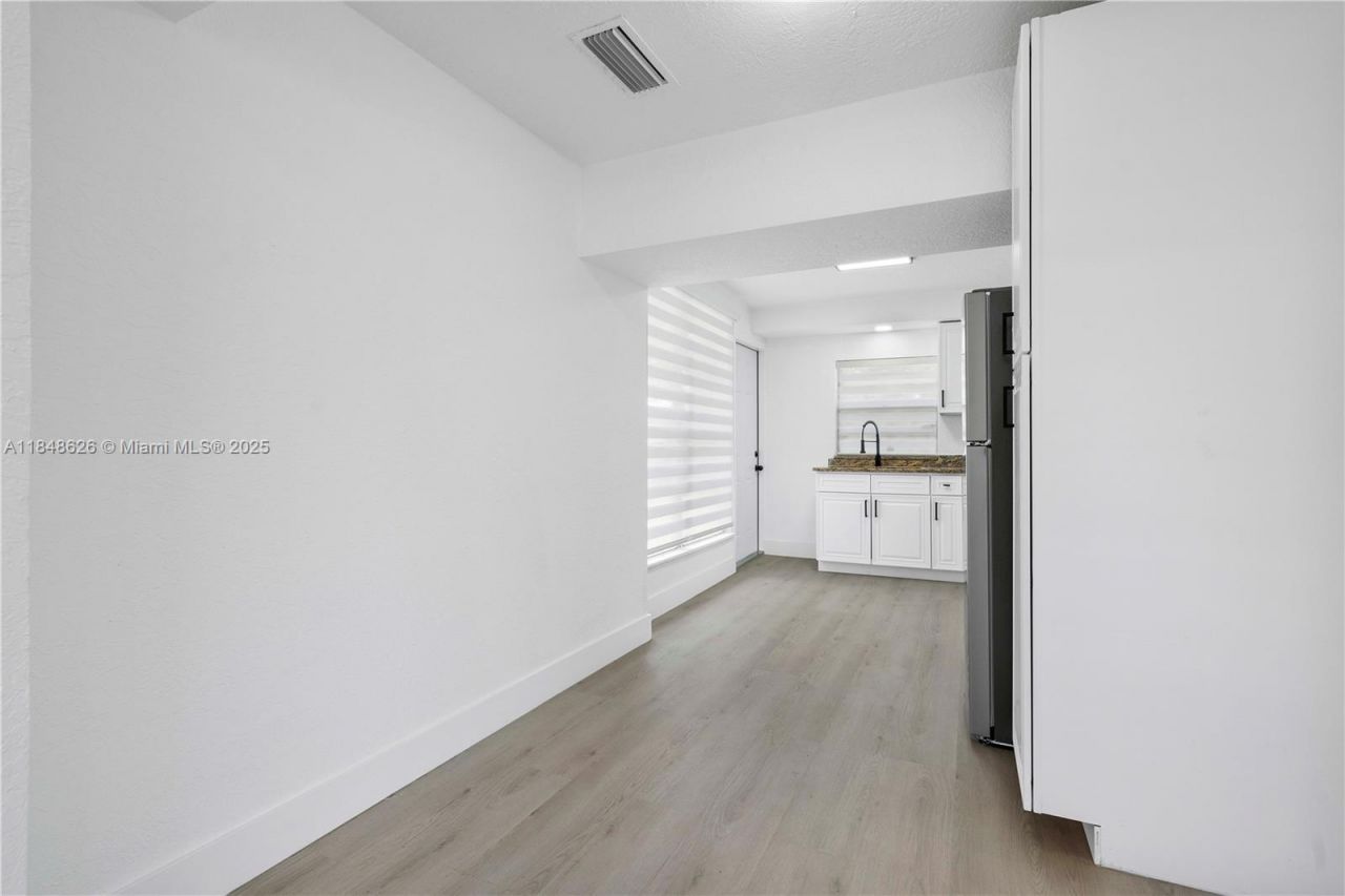 9731 NW 24th Pl, Sunrise, FL 33322 Photo