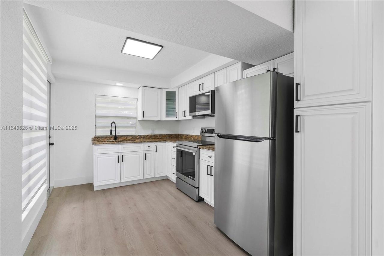 9731 NW 24th Pl, Sunrise, FL 33322 Photo