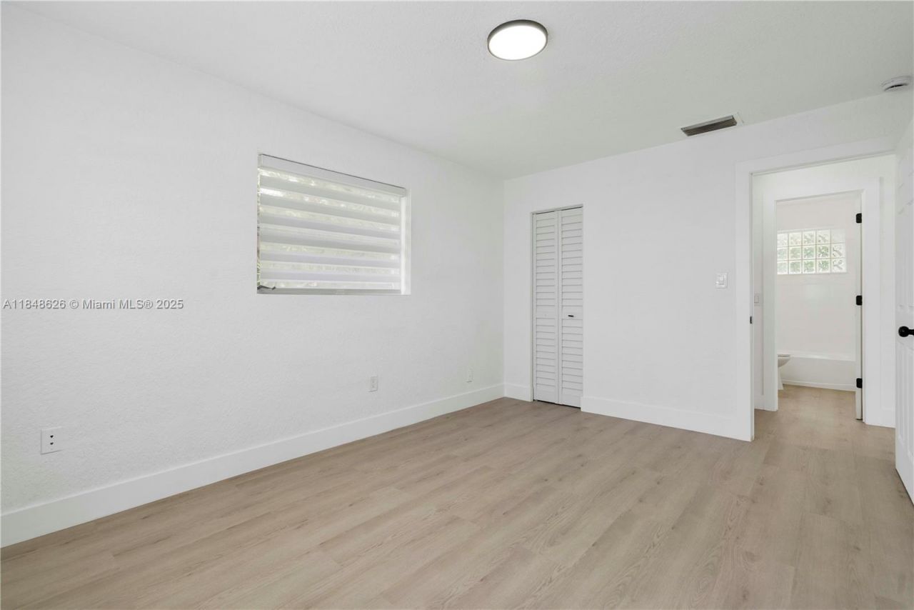 9731 NW 24th Pl, Sunrise, FL 33322 Photo