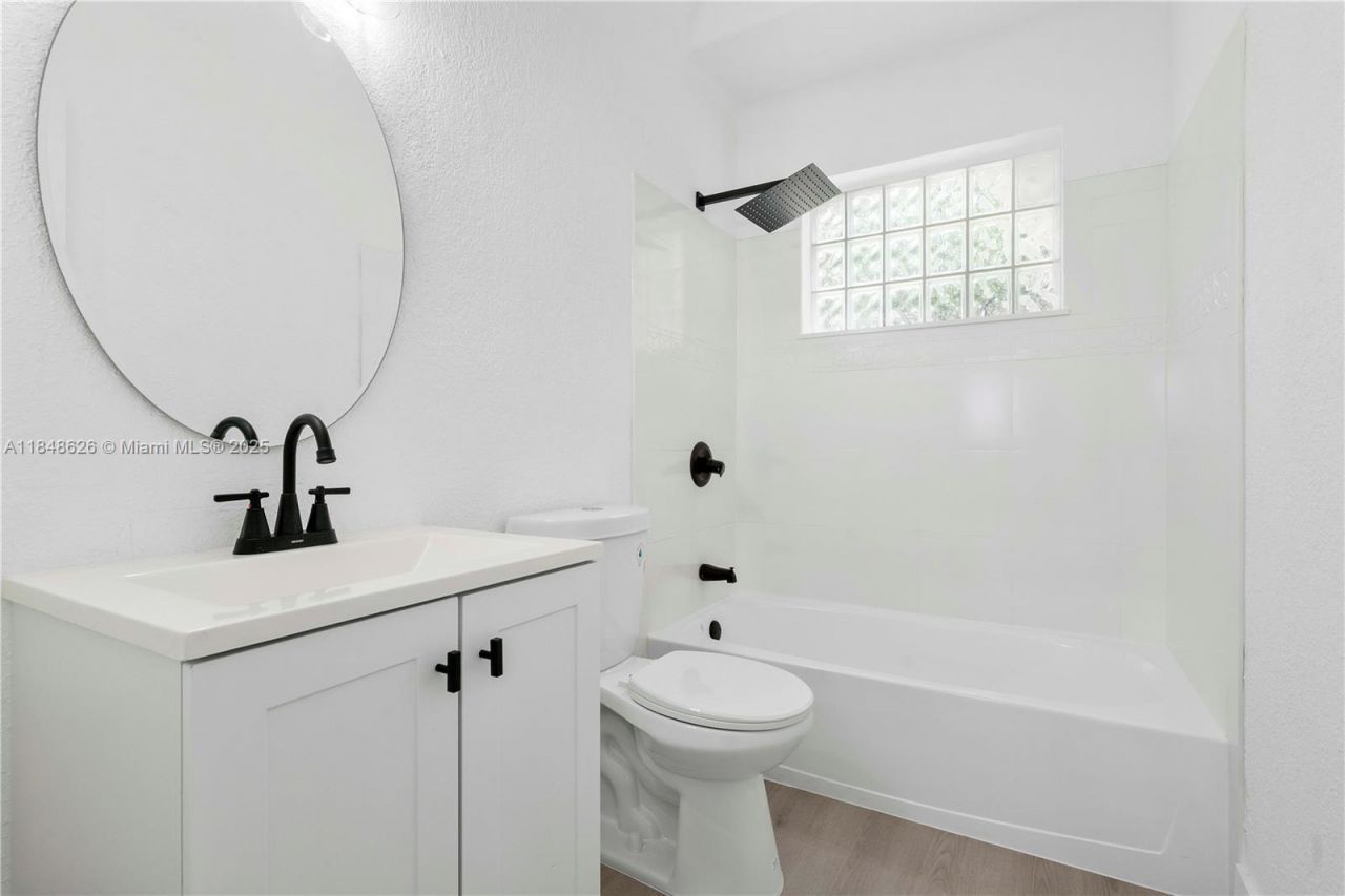 9731 NW 24th Pl, Sunrise, FL 33322 Photo