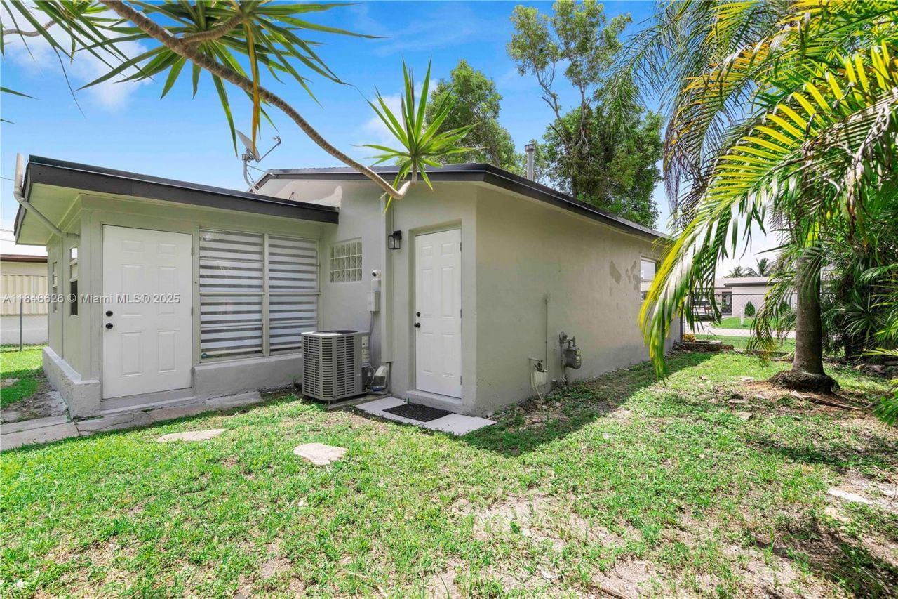 9731 NW 24th Pl, Sunrise, FL 33322 Photo