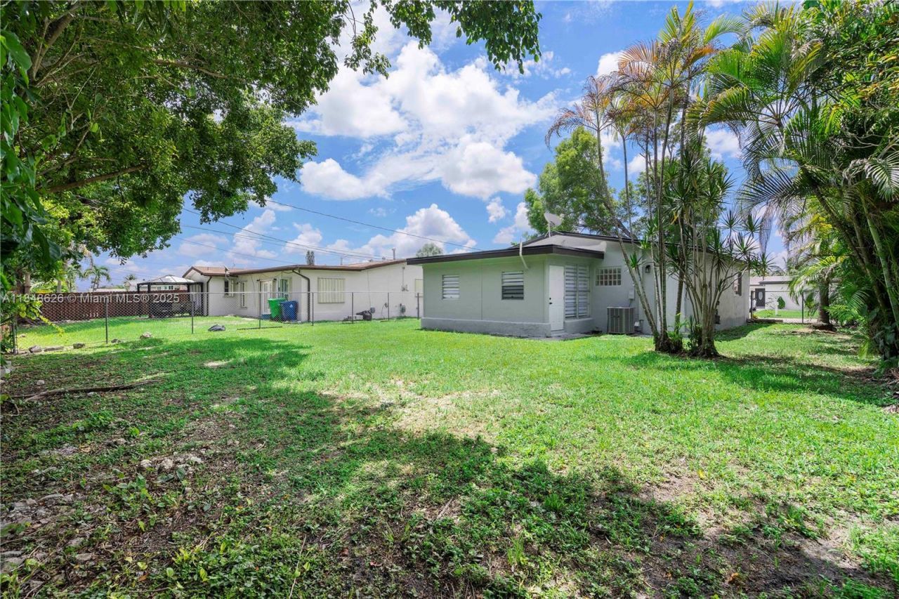 9731 NW 24th Pl, Sunrise, FL 33322 Photo