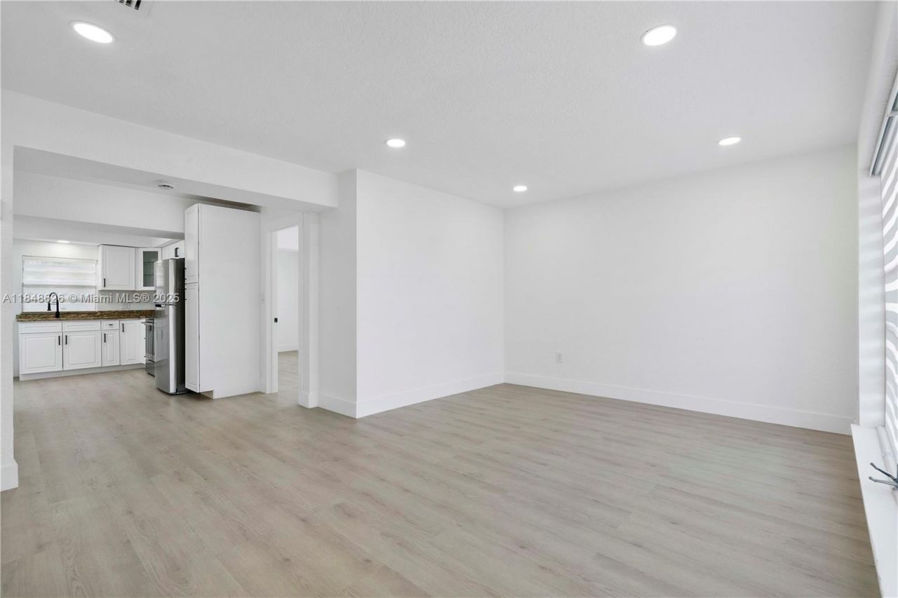 9731 NW 24th Pl, Sunrise, FL 33322 Photo